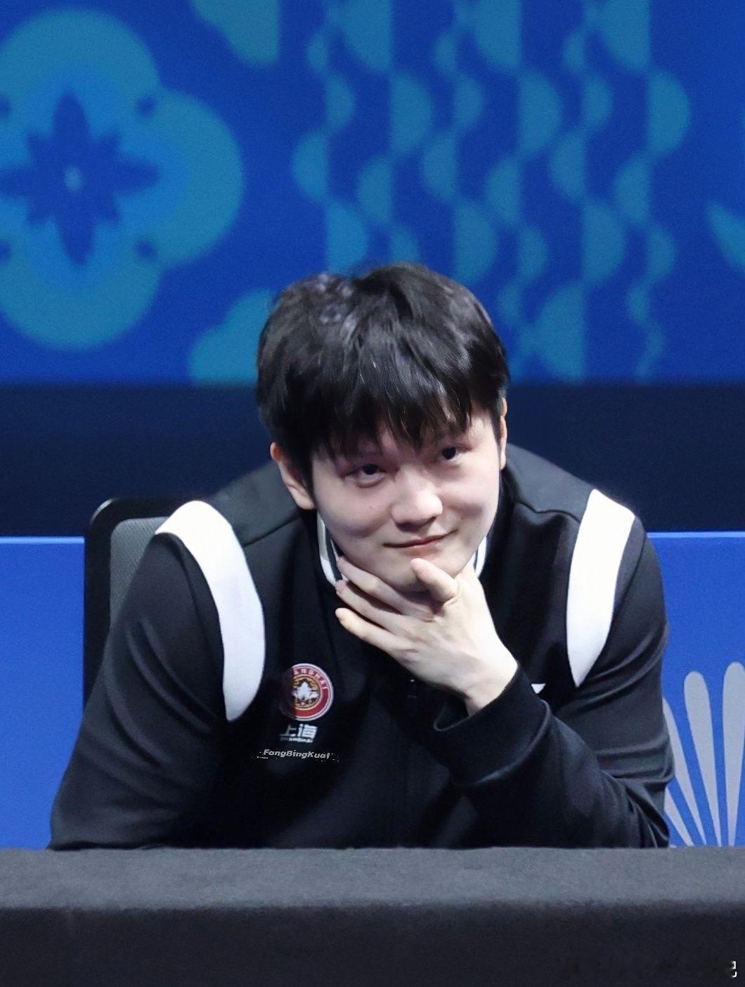 321闭眼～一整个小甜豆无法拒绝樊振东～ 