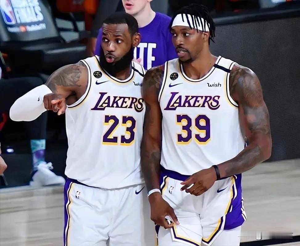 有人说霍华德是因为詹姆斯才没进75大……
这是没有任何道理的！！并不是因为东决詹