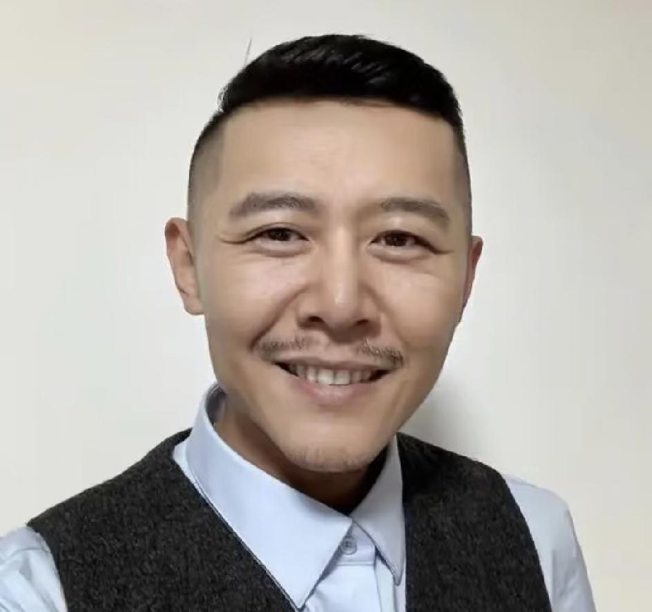 突然明白。
大冰为什么要结婚了，因为他想通了，不想一个人孤独终老！

常年游走各