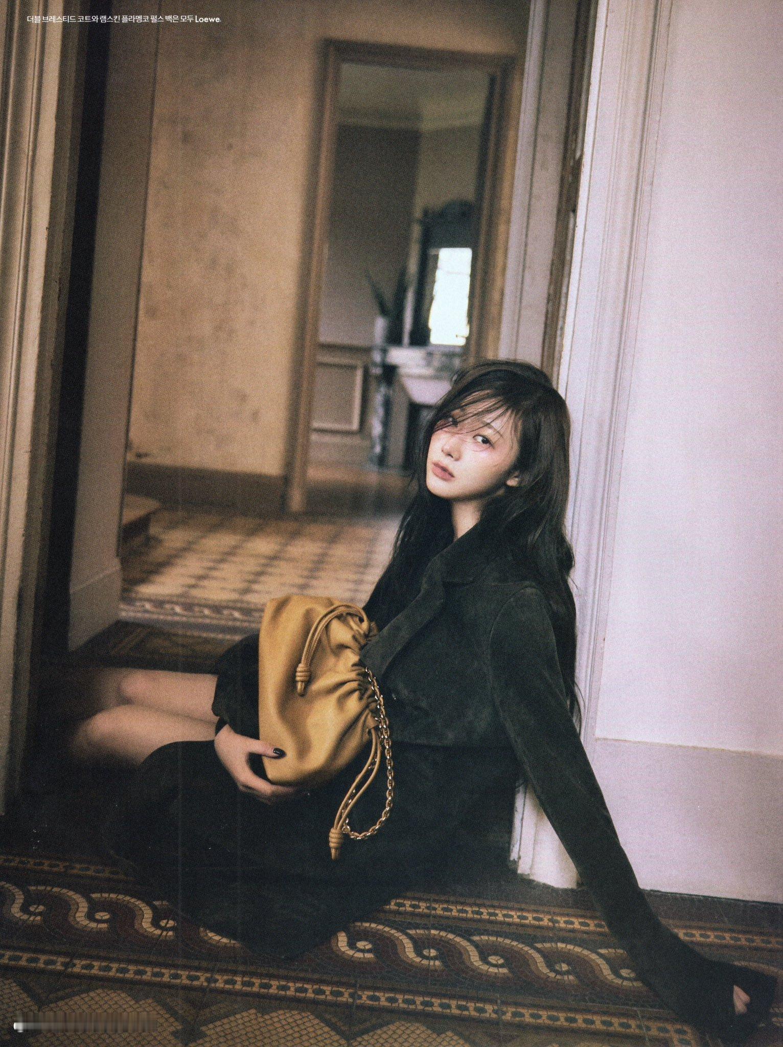 *GISELLE x LOEWE for ELLE KOREA🎥🖤 ​​​