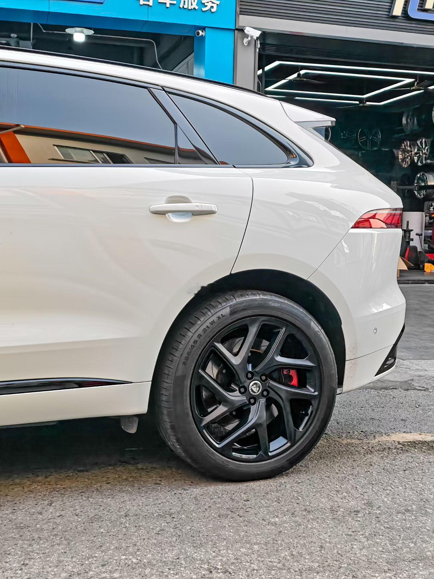 捷豹F PACE 完工案例供参考TLFW FORGED 21寸双拼色 