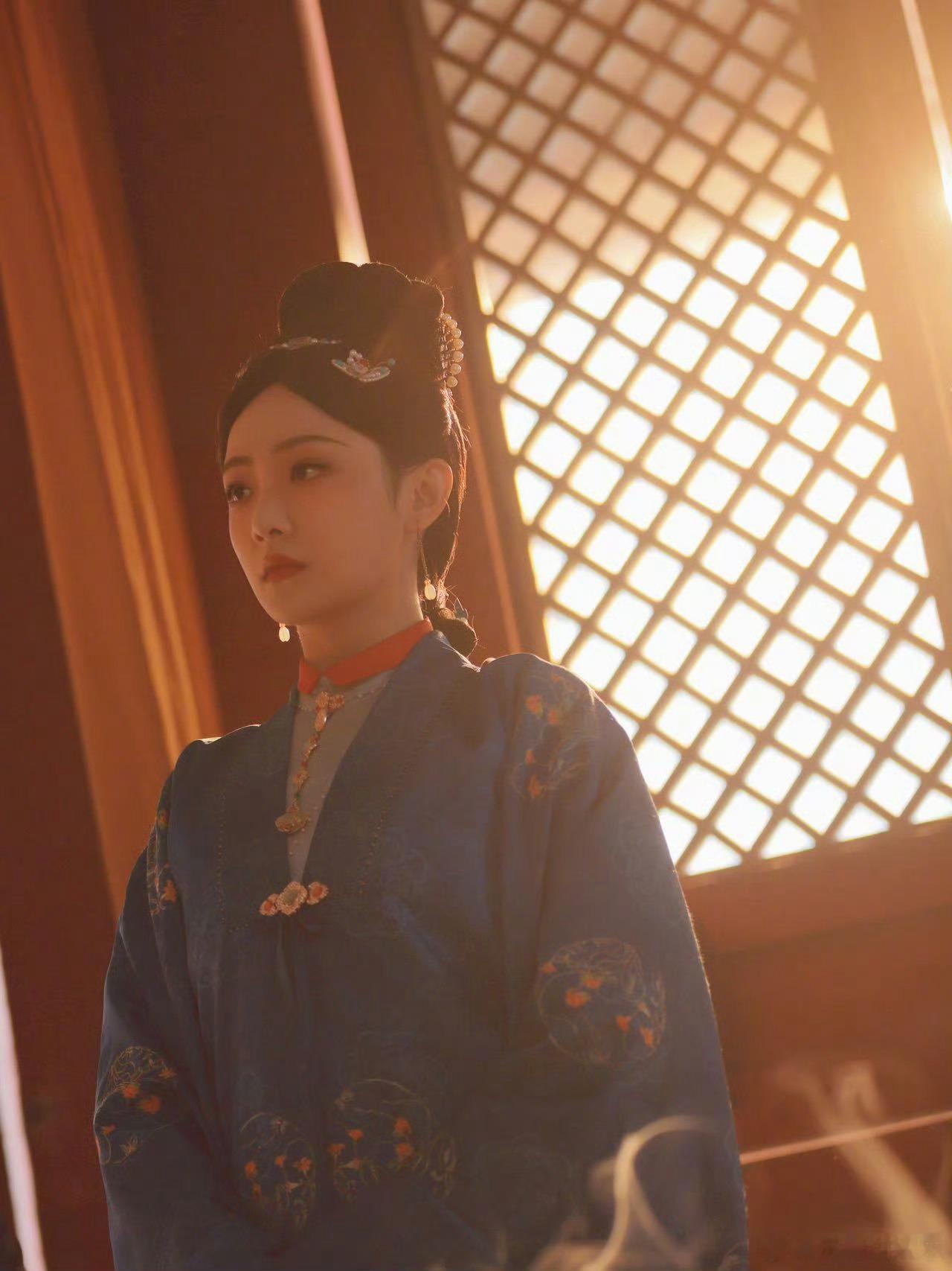 吴佳怡的剧脑子一扔就是看 《荣华令》太懂观众！吴佳怡饰演的角色开局反杀，宅斗权谋