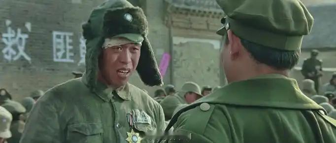丁小二吗？记得邱疯子说过，你是一个英雄，也是一个混蛋，青天白日勋章你不要，你想要
