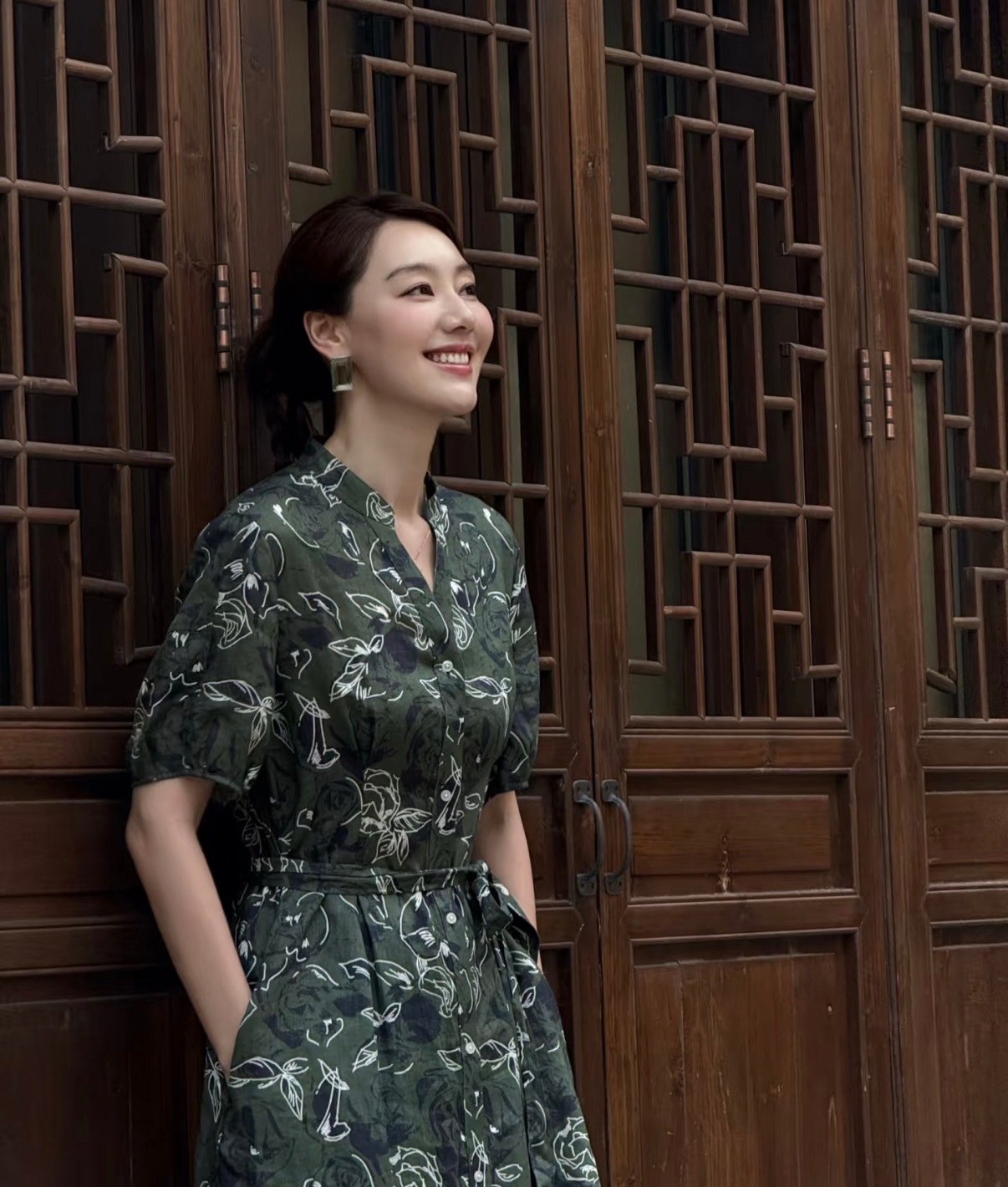 【人像摄影】主持人王冠。曝唐嫣是王冠婚姻的红娘曝王冠婚姻的介绍人是唐嫣