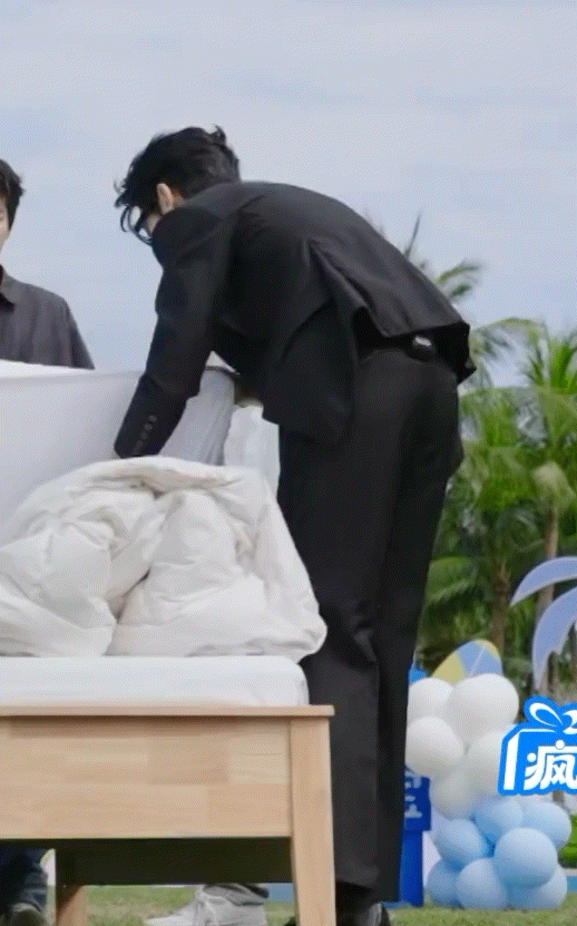 今日坚持跑椭圆机四十分钟第145天✅ 