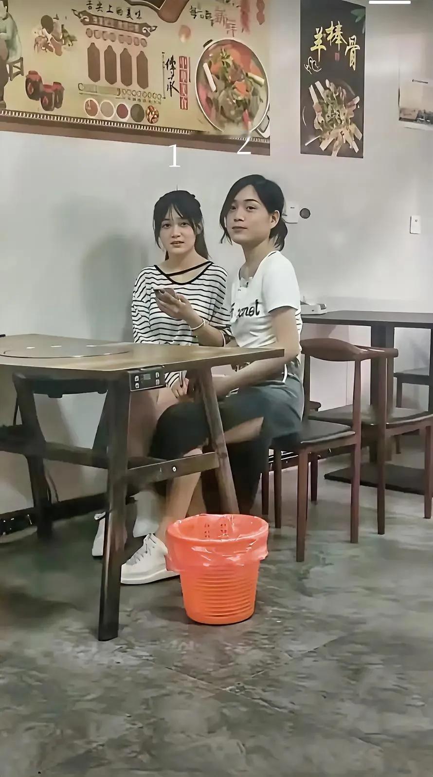 急！吃饭遇到这种情况，你们会怎么做？
求大神指点！谢谢！[祈祷]