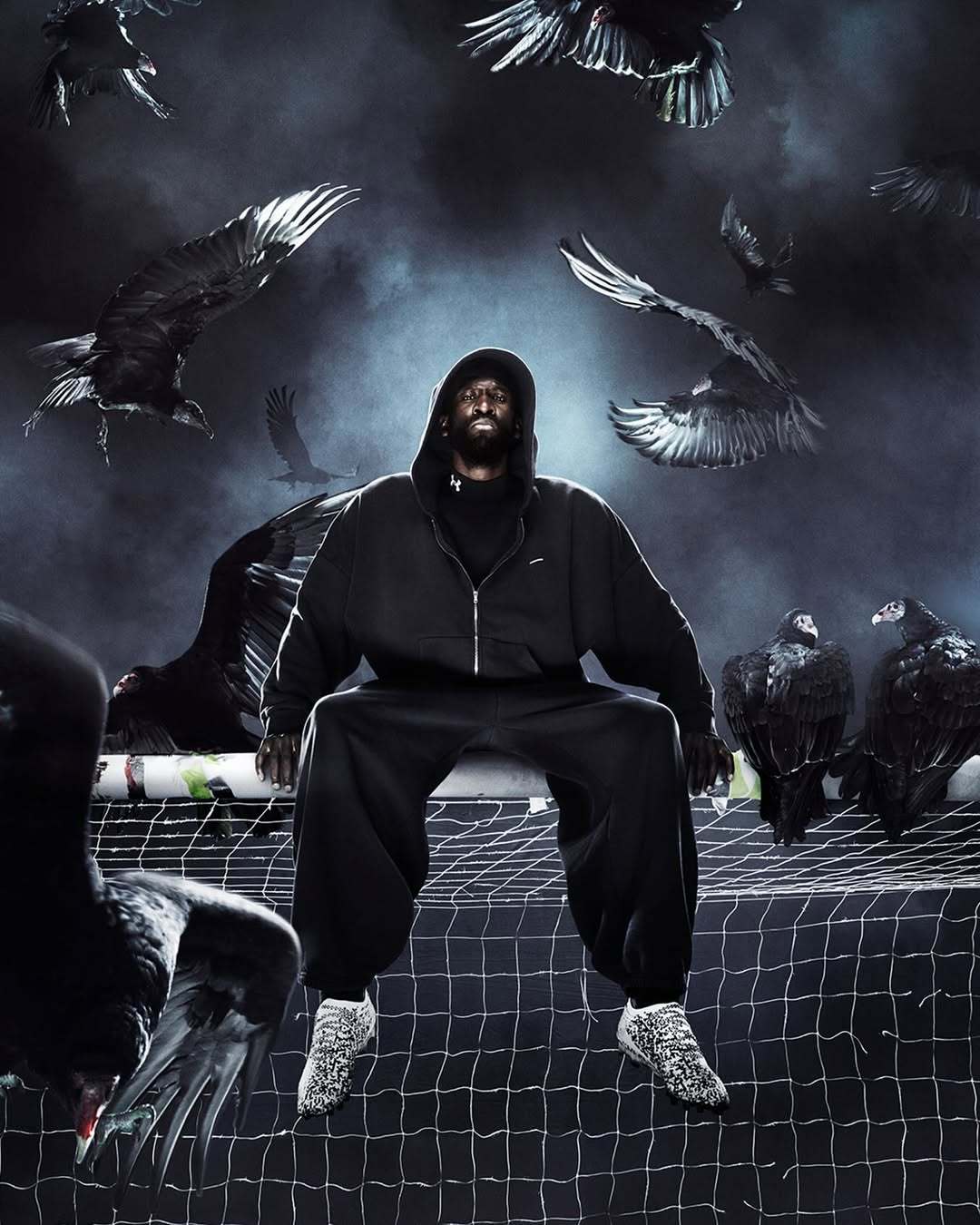 安德玛为吕迪格拍摄的广告语：“有些噩梦在你醒来后也不会消散。”😮😮😮😮 