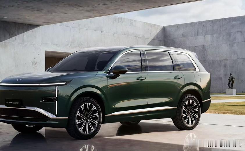 为什么星光L销量持续走高？十万级大六座，赢在不玩虚的。
选家用SUV，最怕“纸面