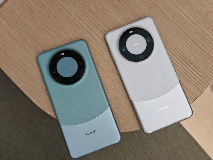 华为这一出真的让很多友商措手不及啊，据说Mate60 Pro首批已经抢完了呢！
