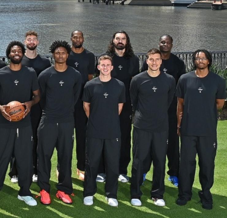 明天NBA中国赛即将开战，火箭队和独行侠队将在澳门进行两场捉对厮杀。虽然这是NB