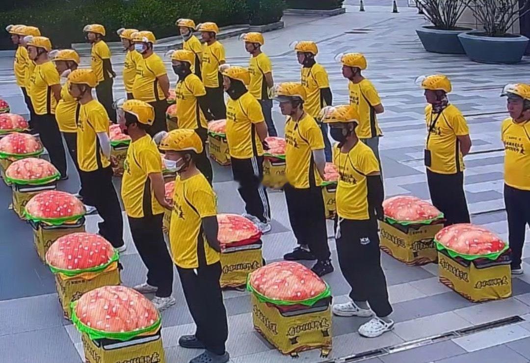 北京看见的 外卖箱现在这么可爱了？ 