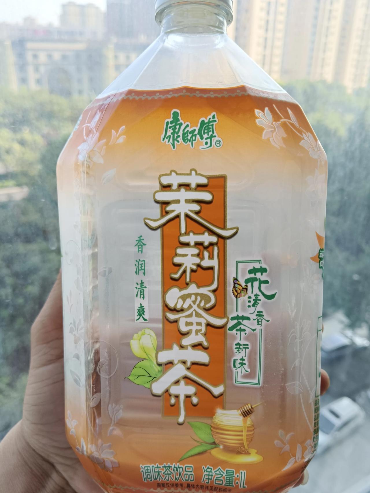 十大屌丝饮料，排行第一：茉莉蜜茶！位列十大屌丝饮料之首！是多少人的青春和回忆！
