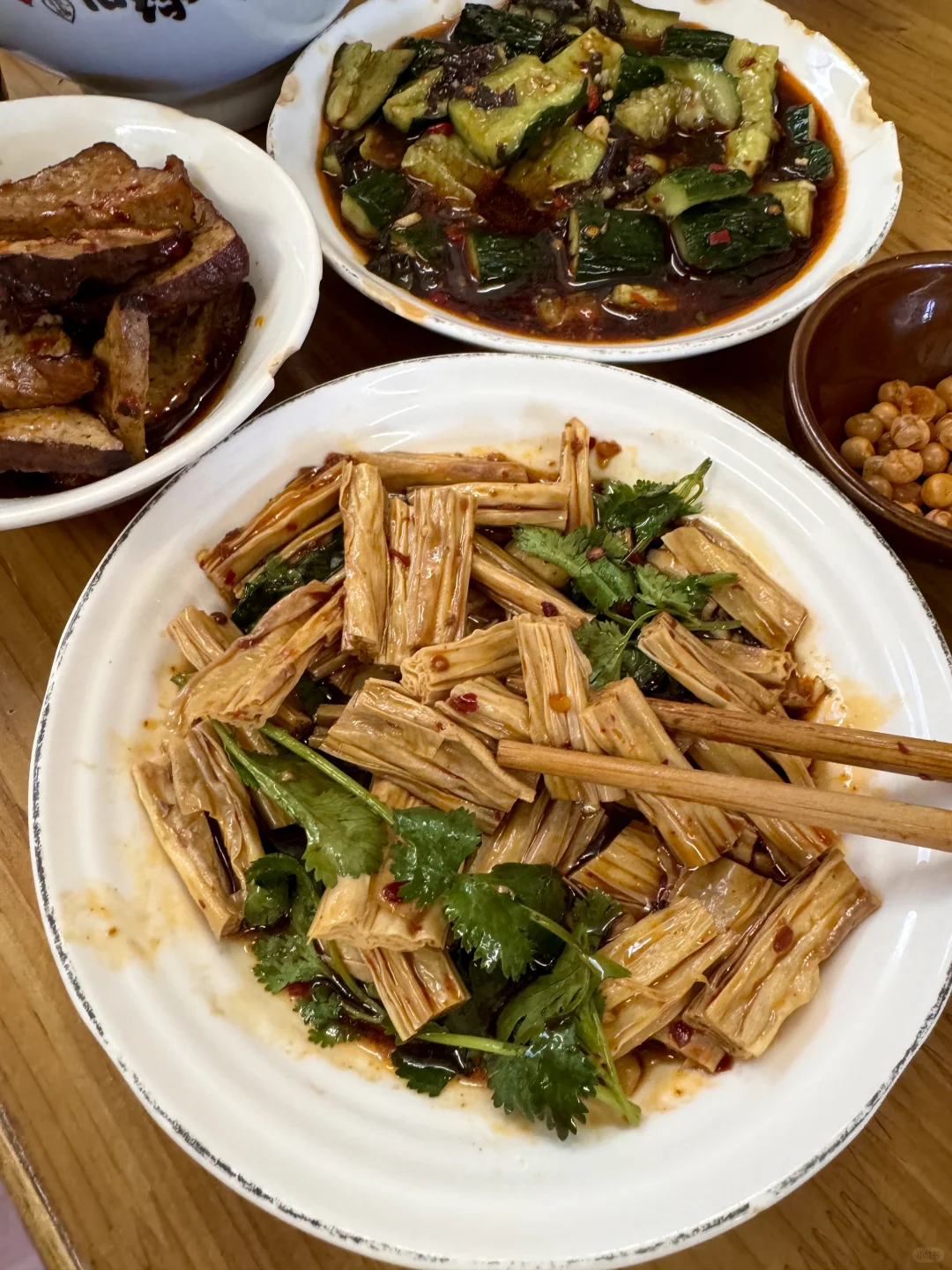 长沙的！市中心！本地人排队也要嗦的粉店……