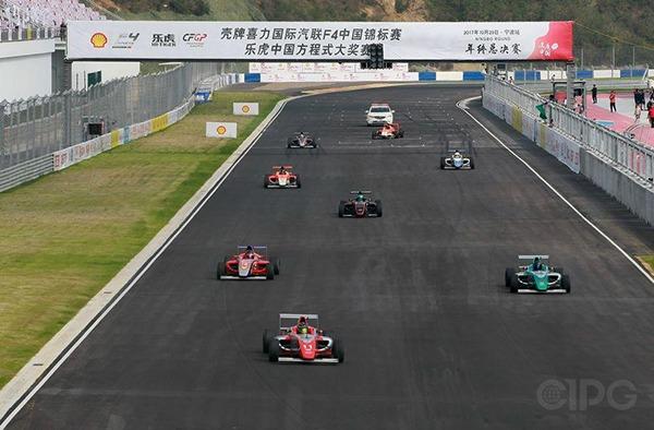 主场优势加持！宁波国际车队荆泽峰蓄势待发，本土车手能否守住 F4 宁波领奖台席位