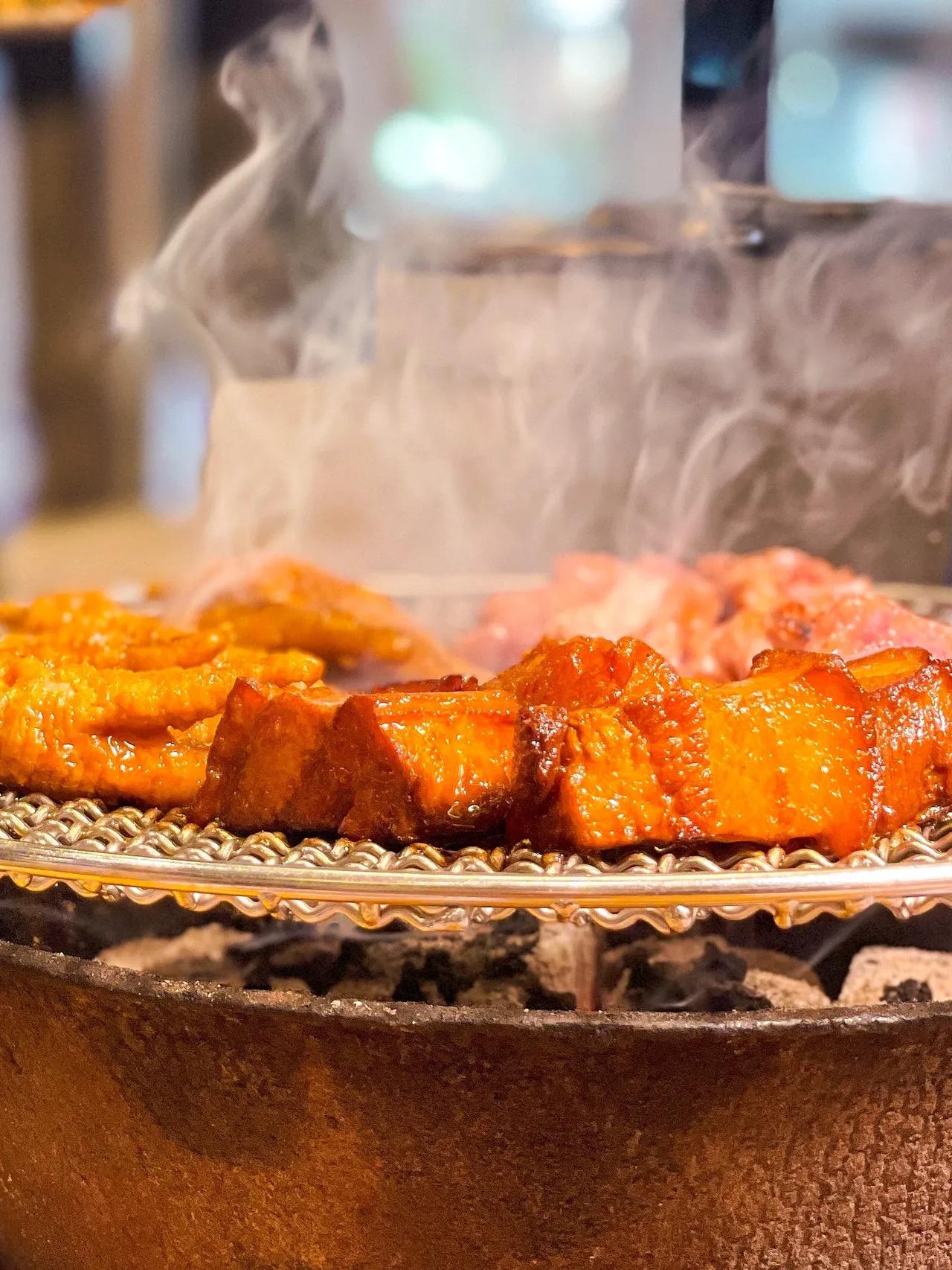 救命🆘！这家烤肉也太好吃了吧！

最喜欢这个野馄炖🤩
竟然有冬阴功味的
才6