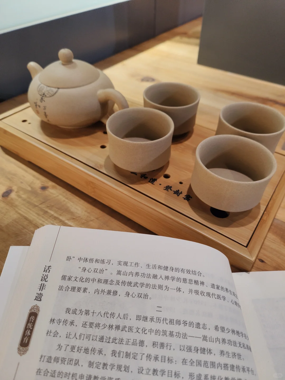 五一出门人挤人，索性在家做这5件事