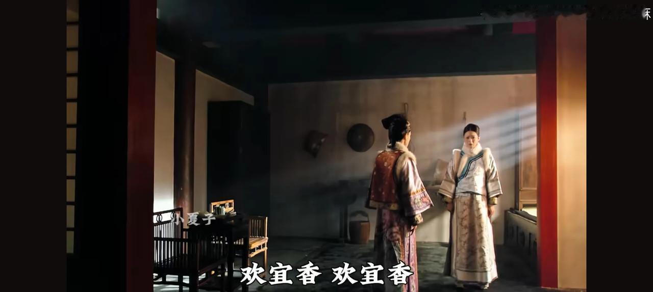 重温甄嬛传 华妃下线这段戏，当白绫、匕首、毒酒摆在华妃面前，这场惊心动魄的谢幕戏