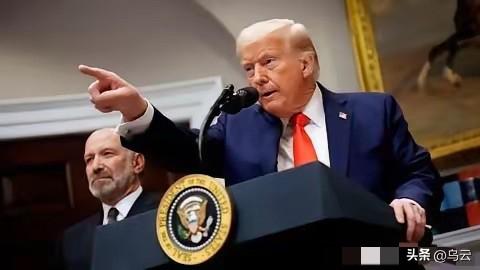 特朗普呼吁伊朗军队放下武器
​​美国总统唐纳德表示，伊朗革命卫队、军队和警察，必