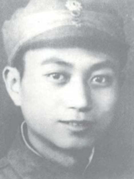 1990年，已经离休的开国上校黄汉基向组织打了报告：母亲已经100岁了，希望能赴