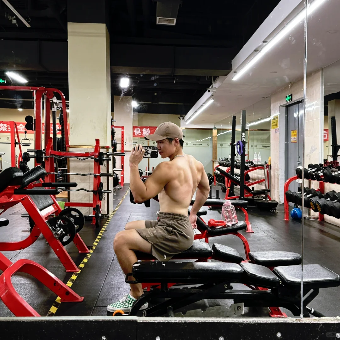 练最狠的背熬最晚的夜