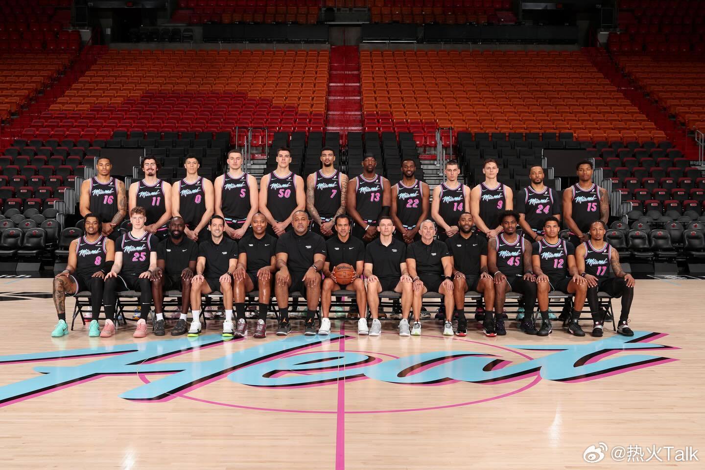 2025-2026赛季热火全家福 