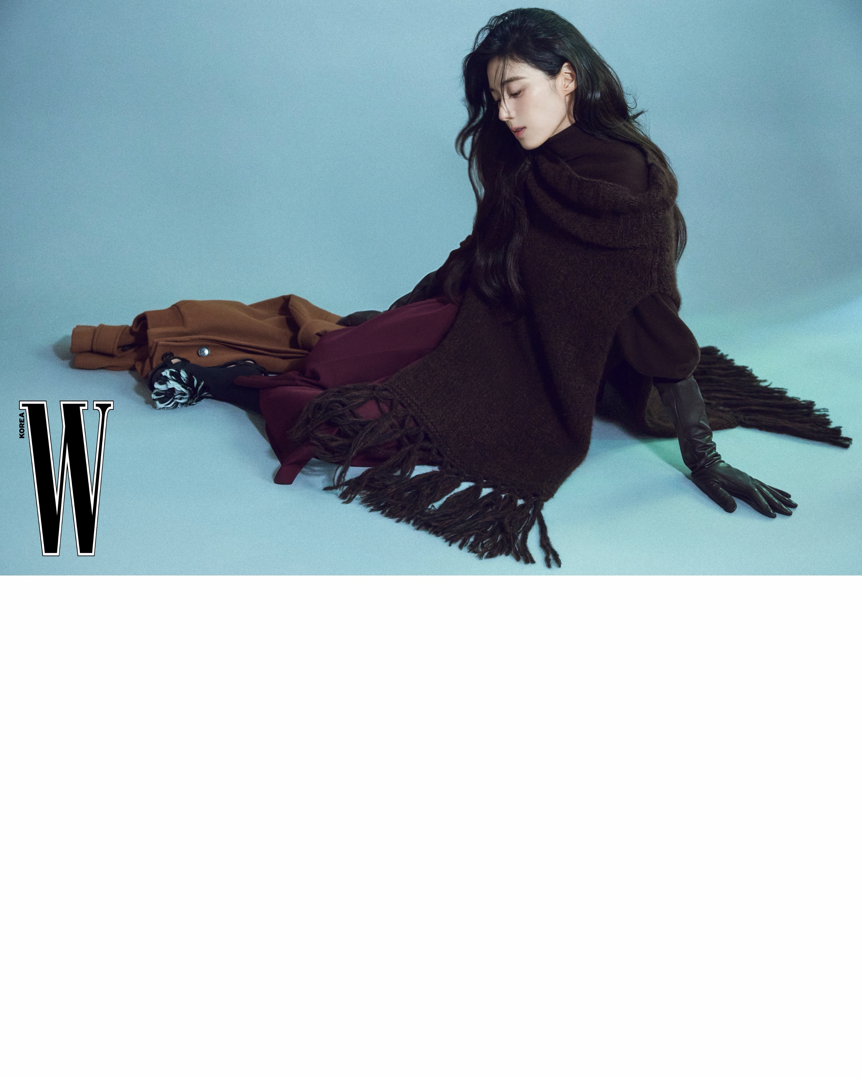 郑恩彩亮相 W Korea 十月刊 ，姐姐美哦 ！💚 
