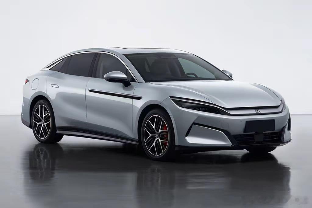 汉L 7月销量1753+535=2288台，其中汉L DM销量甚至低于Z9GT 