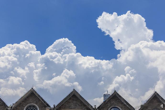 #现在的昆明可太适合捡秋了##爱上昆明旅行的N个瞬间# 昆明的秋，有着神秘的吸引