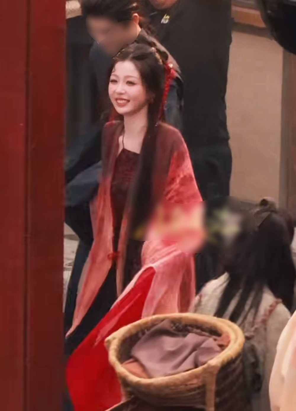 易小雅给窝鱼做的新妆发怎么样…