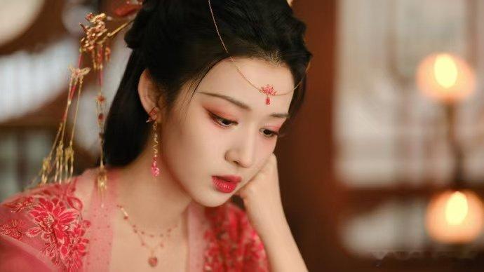 王楚然成何体统妖妃变祥瑞王楚然演的庾晚音太飒了，从妖妃变祥瑞，遇事自己救自己，敢