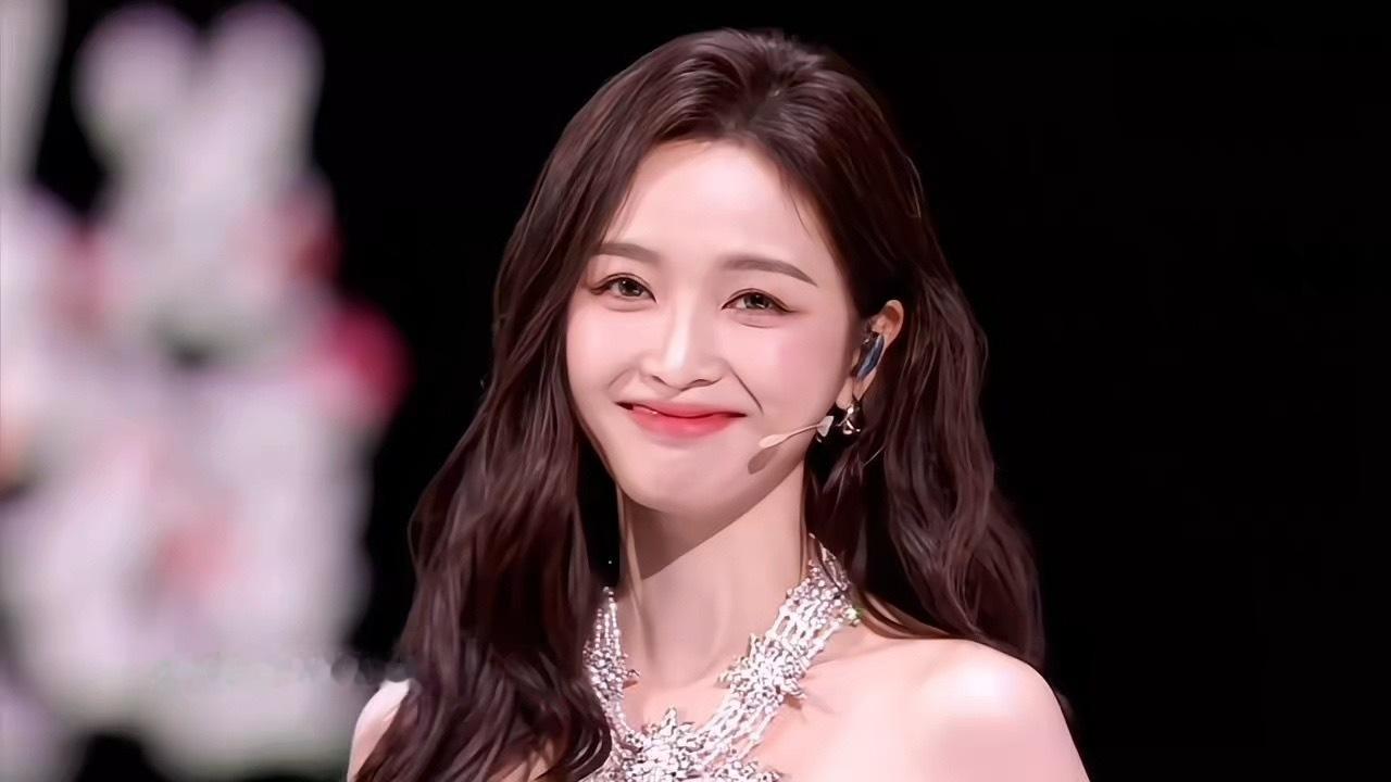 吴宣仪wxy 吴宣仪0126生日快乐我的姐姐即将迎来了生日周，未来仪路前行为吴宣