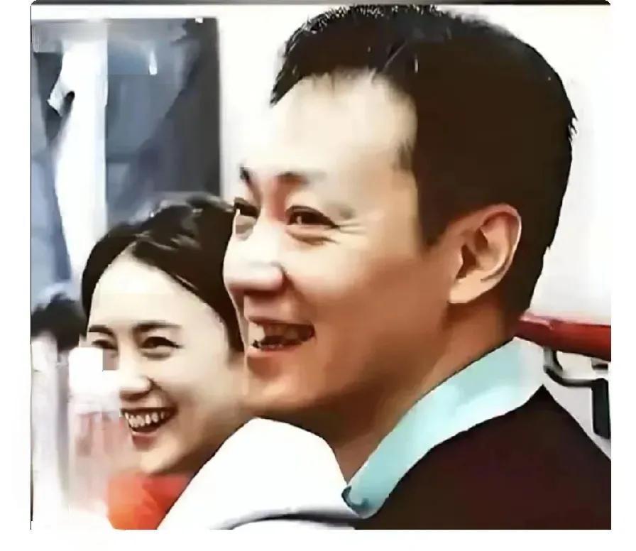 辛柏青、朱媛媛为什么如此受到社会方方面面的一致好评？    首先是他们对婚姻的忠