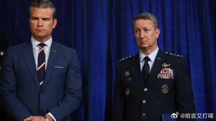 凤凰新闻【特朗普：政府里只有两个人对可能停火感到失望】特朗普说，这是好态度。..