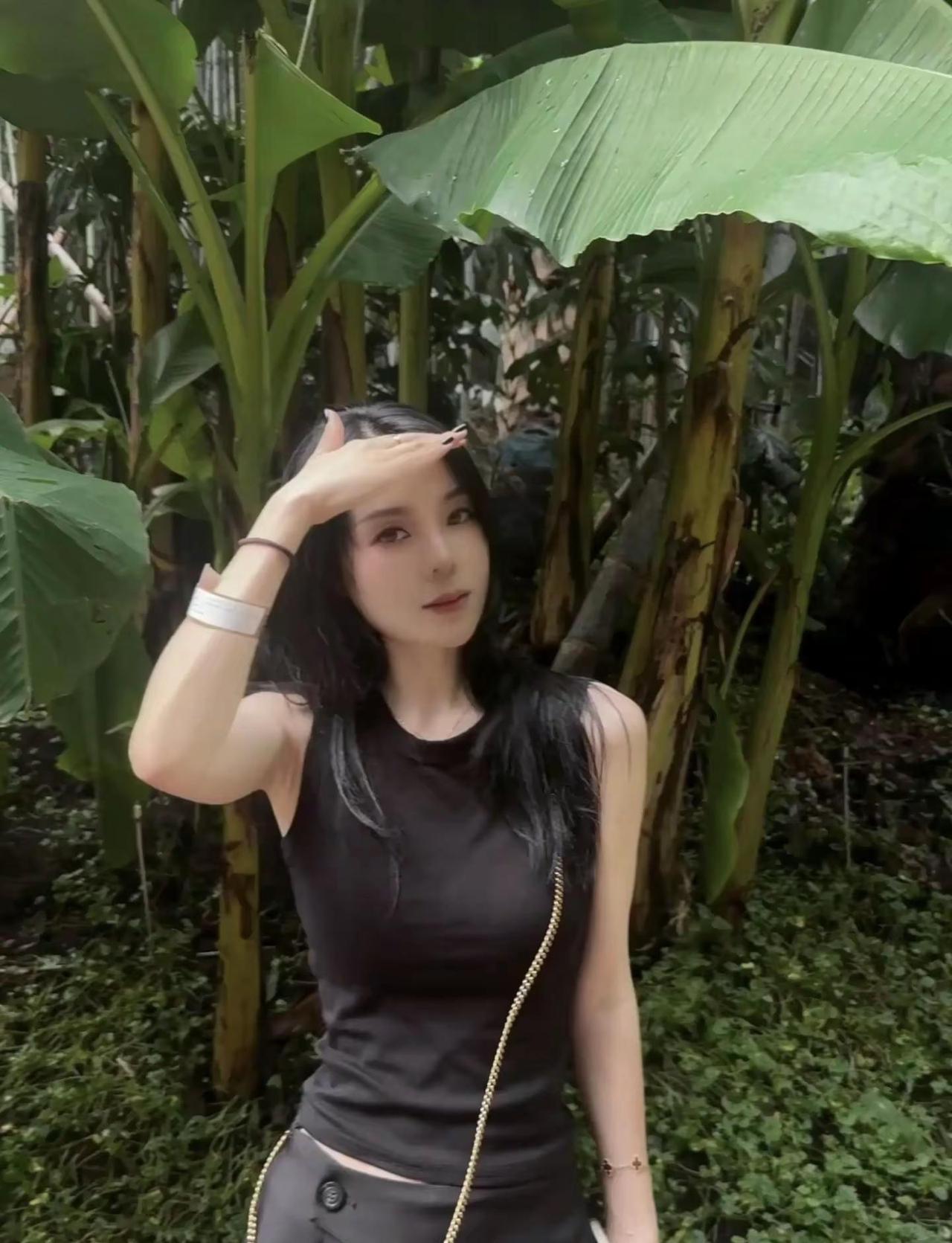 @☀️W·Aug¹⁸ Leo♡ 秋天适合想念 秋意漫过沿途山海，一半用来思念，一