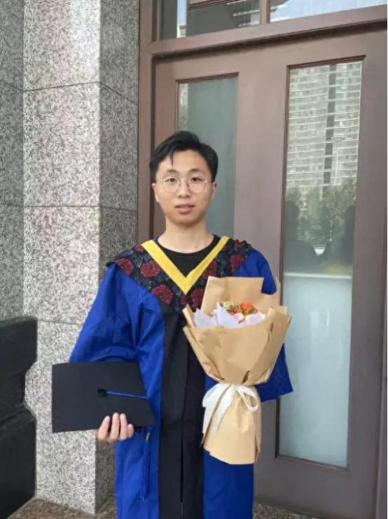 才27岁啊！西电研究生谭子航走了，确诊到离世仅31天，原本国庆就要办婚礼……太让