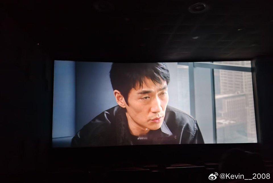 刚看了《惊蛰无声》，本来是春节档我最期待的电影，但是非常低于预期，作为谍战题材，