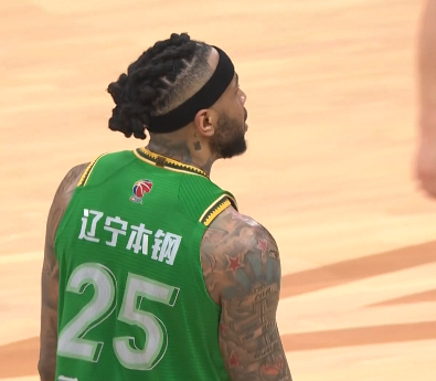 三节结束 两队打成56平 决战第四节！辽宁男篮vs浙江男篮