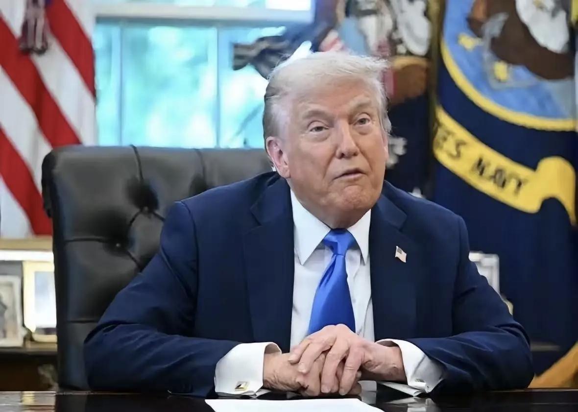 阿美:  跟你通知一件事
阿中:  啥事啊  这么严肃
阿美:  过两天我准备要