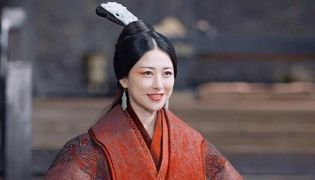 嫪毐为何让赵姬那么痴迷，甚至断送亲儿子嬴政的辉煌前程也在所不惜？司马迁在《史记》
