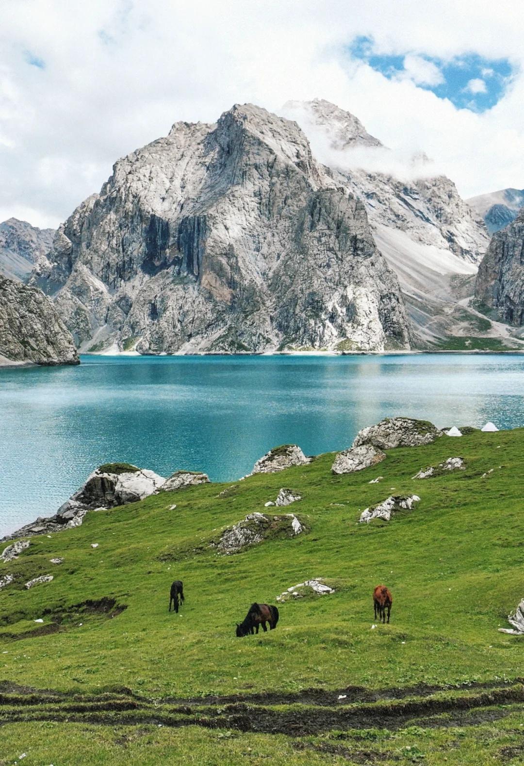 乌孙古道7天重装｜装备清单📦
走完乌孙才敢说！从核心装备到应急小物，覆盖高海拔