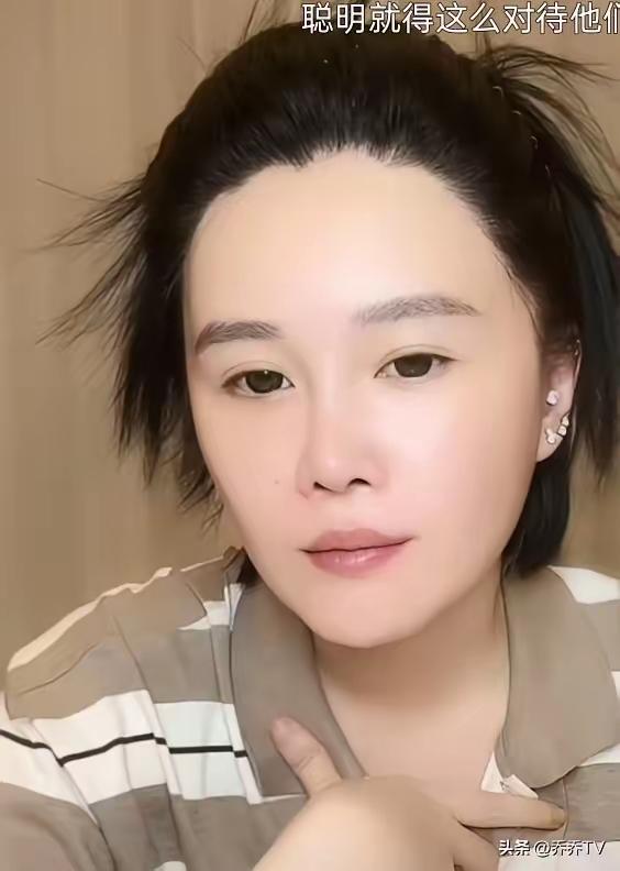 球球直播时有人说‘我包养你一年给你2000万，给你买海景房你要吗’，球球：你先给