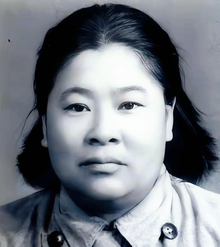 武艺最高强的女红军：比武赢过许世友，铁拳击毙战马，100岁和武功大师过招……20