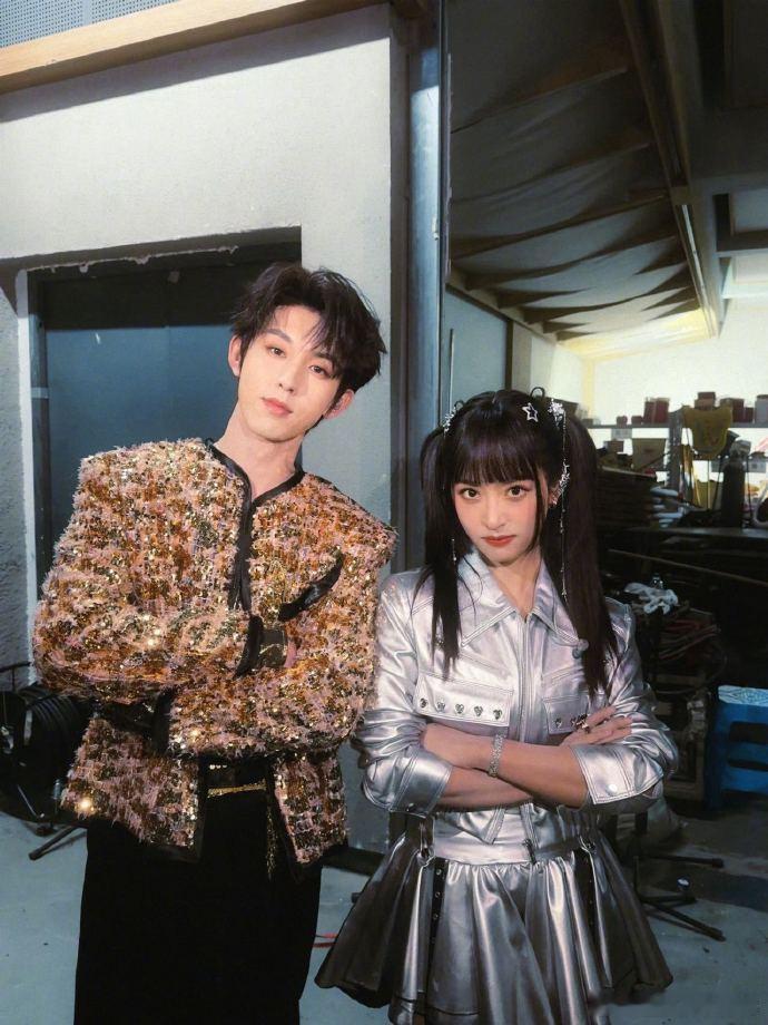 郭俊辰沈月金角银角大王合照 谁还没被这组合照惊艳，郭俊辰沈月颜值气质都好搭，金角