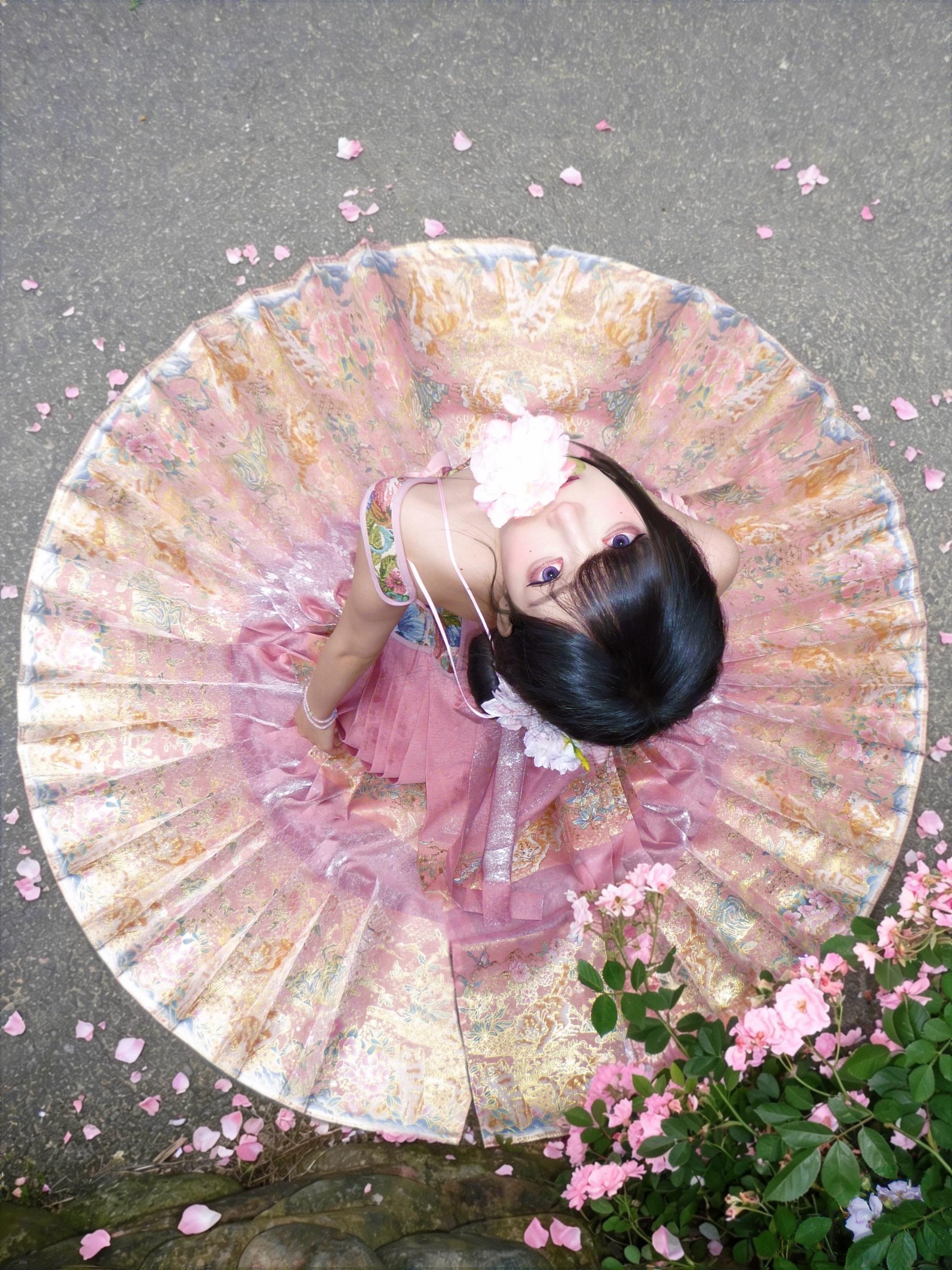 相思本是无凭语 莫向花笺费泪行