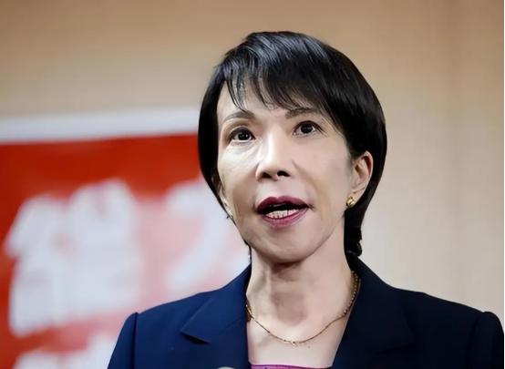 10月26日晚上，日本首相高市早苗结束了在马来西亚的外事日程，在回国之前举办了记