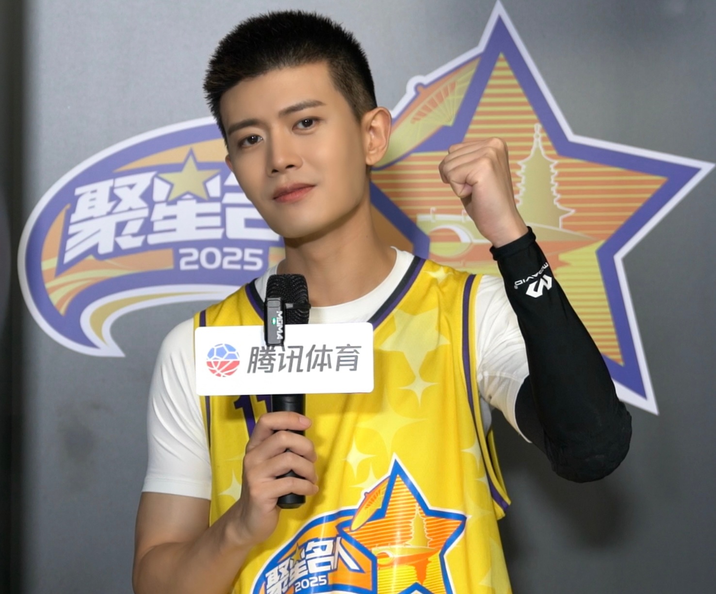 任嘉伦任嘉伦NBA马力全开现在想想10月名人赛，我采访嘉伦哥时候，嘉伦哥透露和N