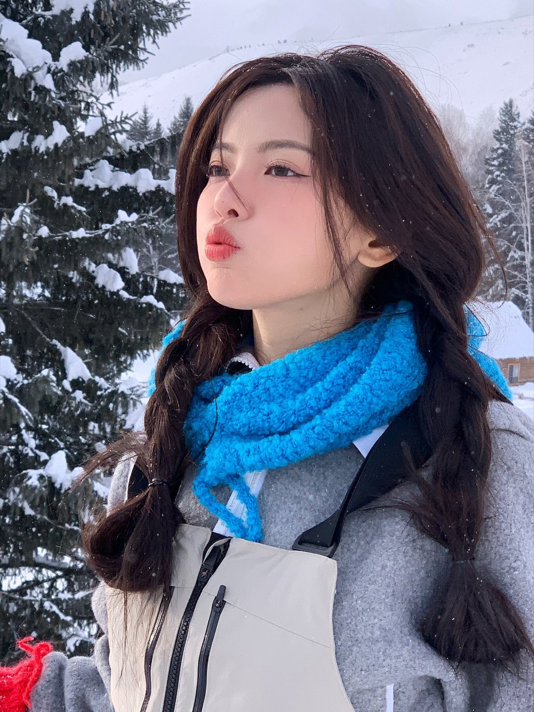 #杨超越[超话]#ycy#杨超越初雪live图# ycy#杨超越如果奔跑是我的宿
