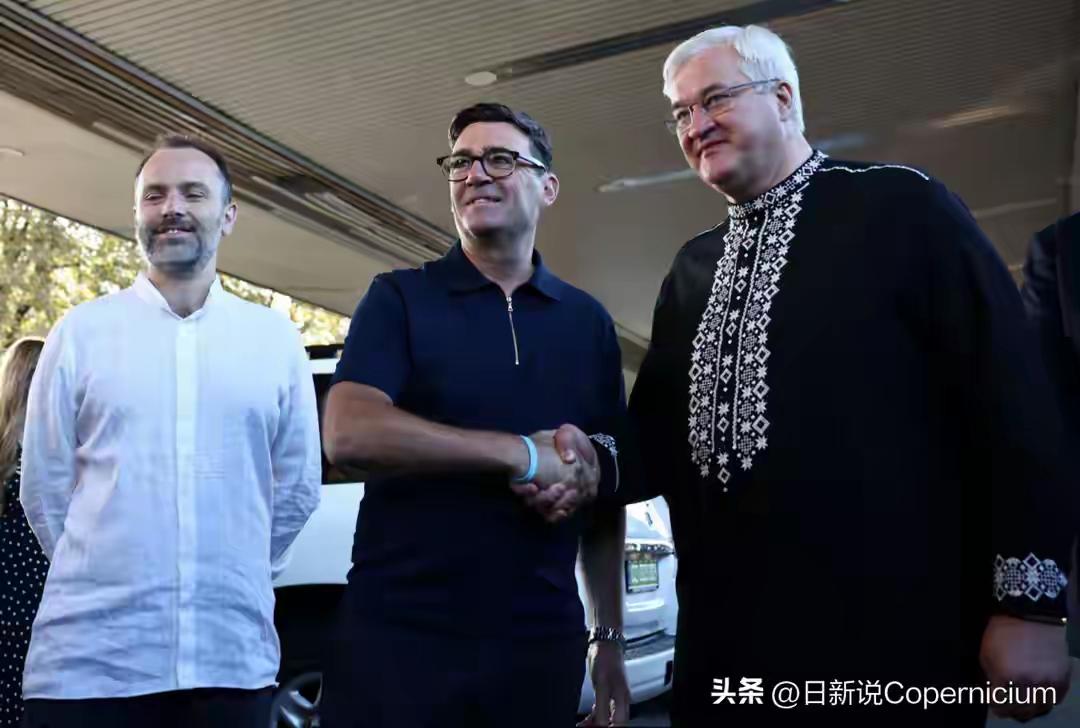 英国自掏腰包还不够，伯纳姆要拉美国入局！300枚导弹能换来吗
 

 
俄乌战场