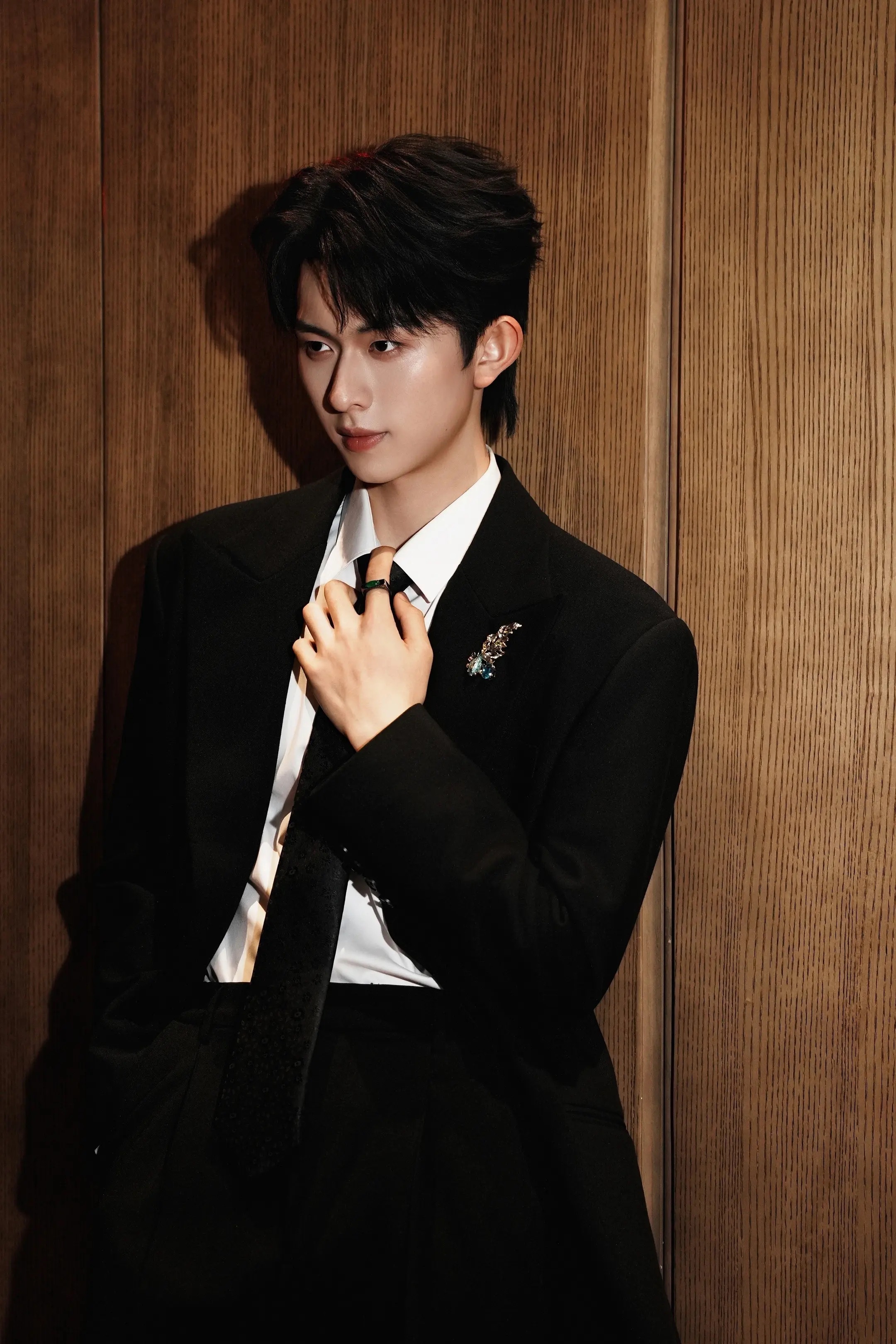 陈添祥  安利陈添祥 硬照硬帅稚气尚存 却也有棱有角