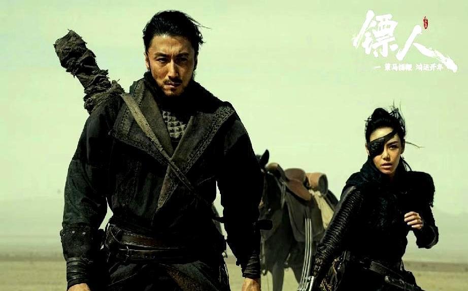 春节档票房垫底，影院经理都准备下架了，一群80后男人却把它抬进了10亿俱乐部。